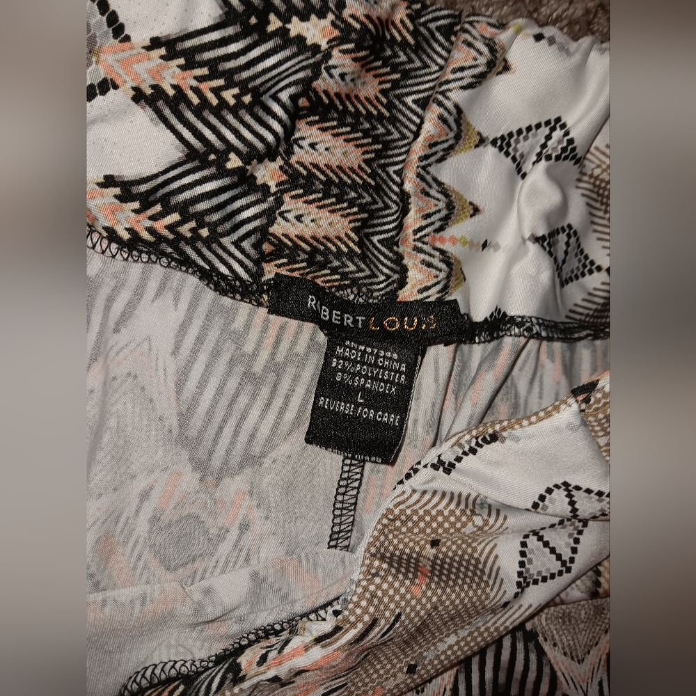Robert Louis Multicolor Geometric Pants - Picture 2 of 5